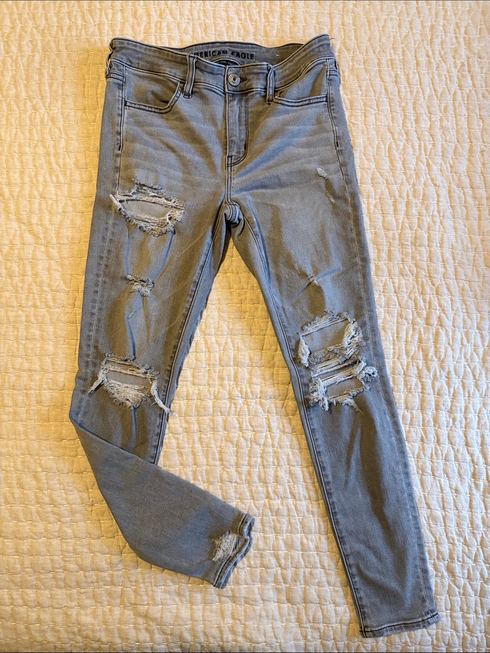 American Eagle Outfitters Grey Distressed Skinny Jeans